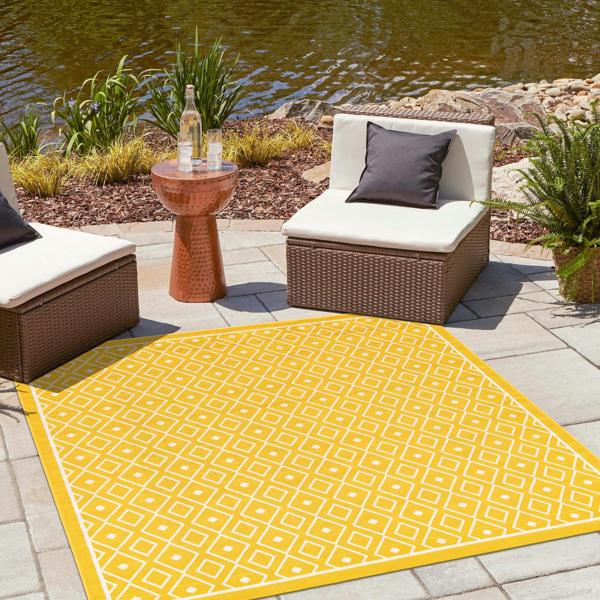 Savannah Pergola Collection Area Rug - Grove Square Yellow  lifestyle 245