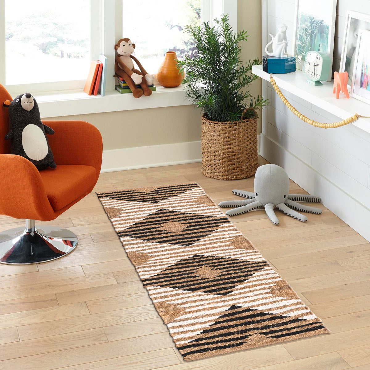 Osian Looms Collection Area Rug - Varanasi Runner Natural Black  lifestyle 35