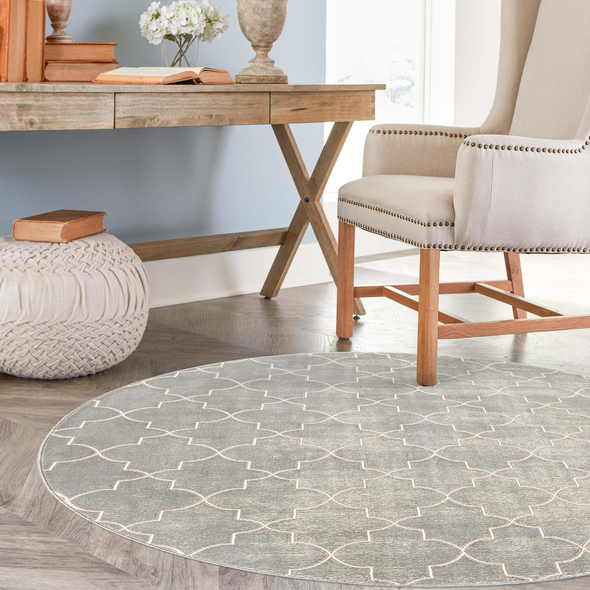 Metro Heights Collection Area Rug -  Gramercy Round Gray  lifestyle 114