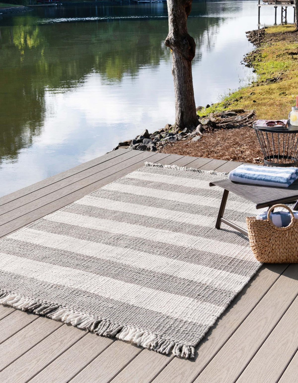 Sustainable Grid Indoor-Outdoor Oasis Collection Area Rug - Savannah Rectangle Gray  lifestyle 6