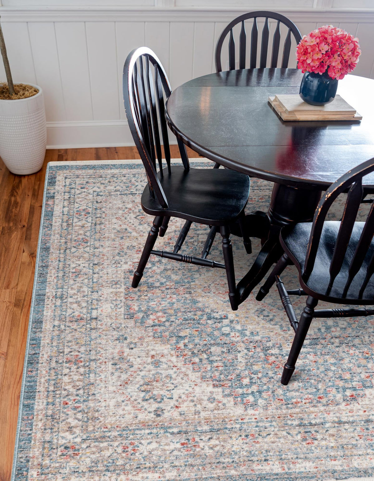 Regal Estates Collection Area Rug - Majesty Square Blue  lifestyle 131