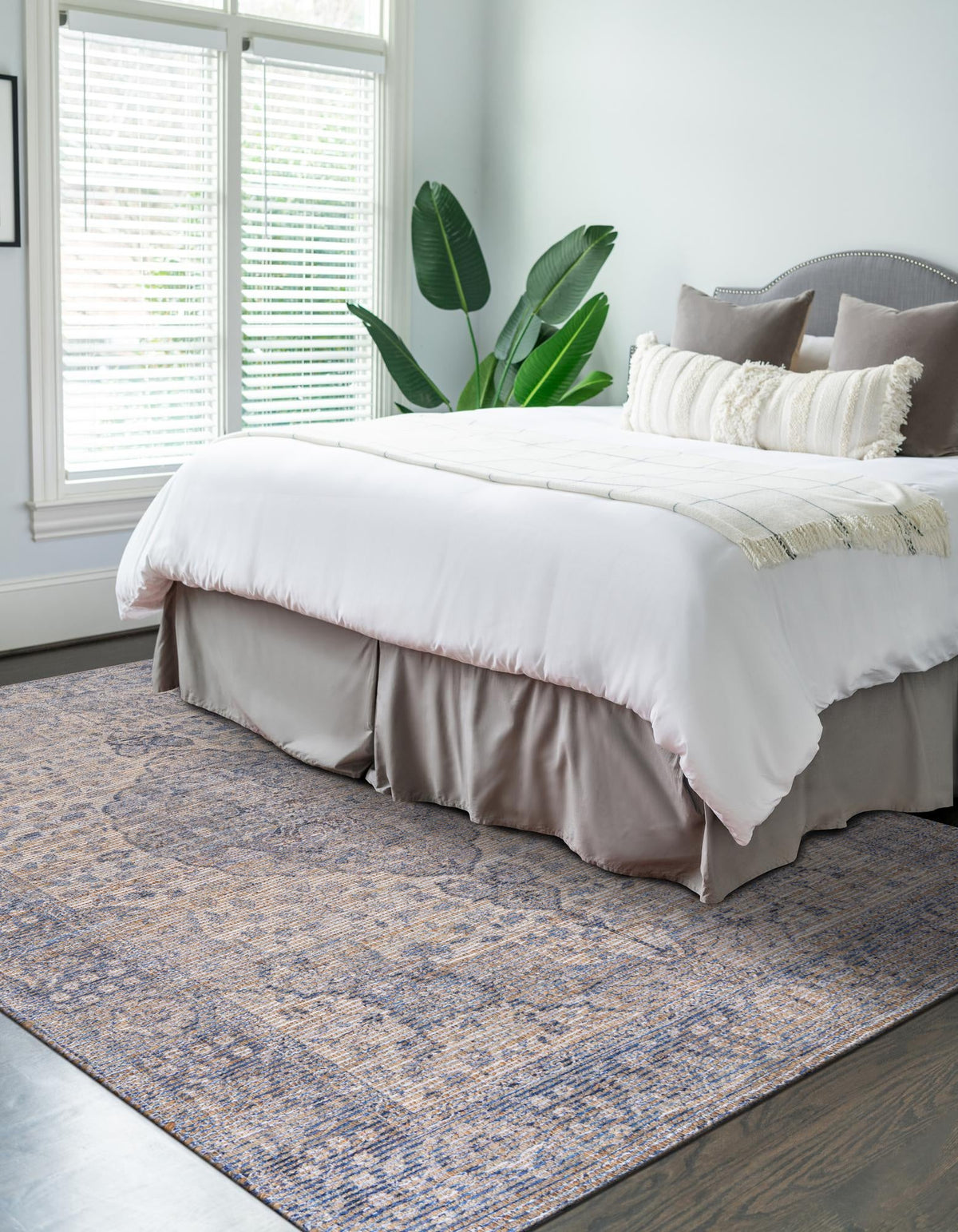 Savannah Threads Collection Area Rug - Charleston Rectangle Blue  lifestyle 8