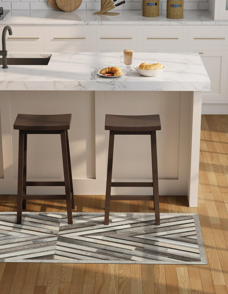 Savannah Hideaway Collection Area Rug - Serengeti Runner Gray Ivory  lifestyle 41