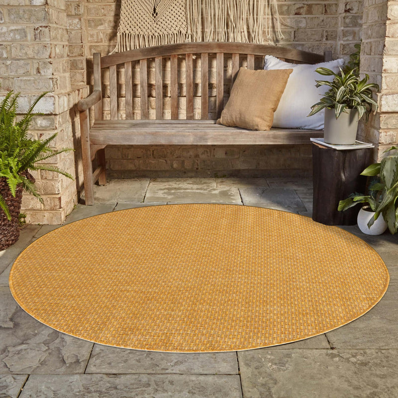Patio Perfection Collection Area Rug - Veranda (Corn Harvest Yellow) Round Corn Harvest Yellow  lifestyle 16