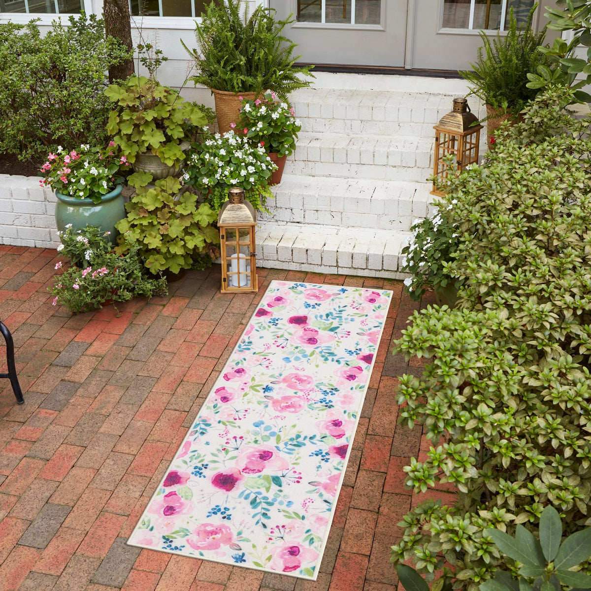 Belizean Tropics Outdoor Rugs Collection Area Rug -  Dangriga Runner Ivory  lifestyle 79