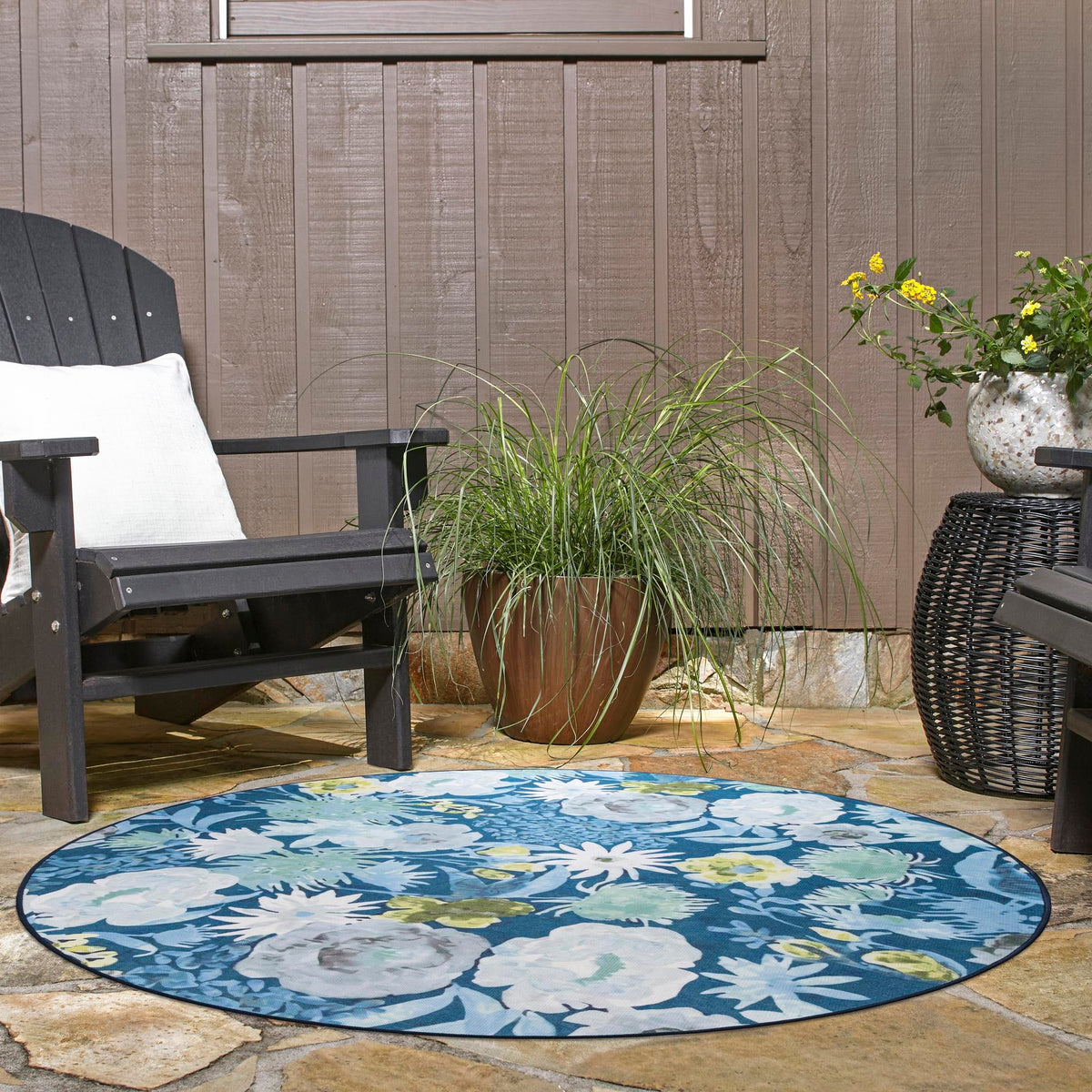 Belizean Tropics Outdoor Rugs Collection Area Rug -  Lagoon Round Navy Blue  lifestyle 92