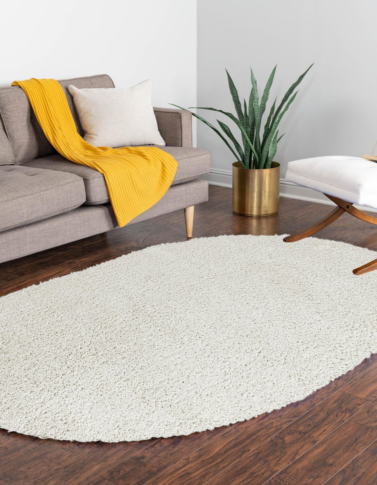 Cozy Comfort Shag Collection Area Rug - Haven (White) Oval White  lifestyle 43