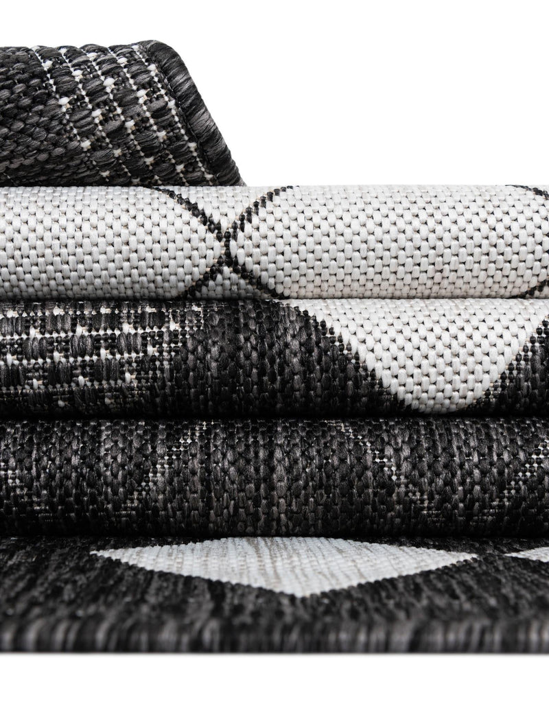 Urban Terrace Collection Area Rug -  Williamsburg Round Black and White  lifestyle 79