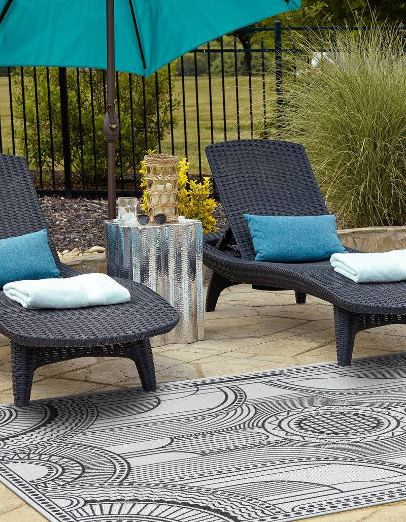 Patio Heritage Collection Area Rug -  Asheville Rectangle White and Black  lifestyle 17