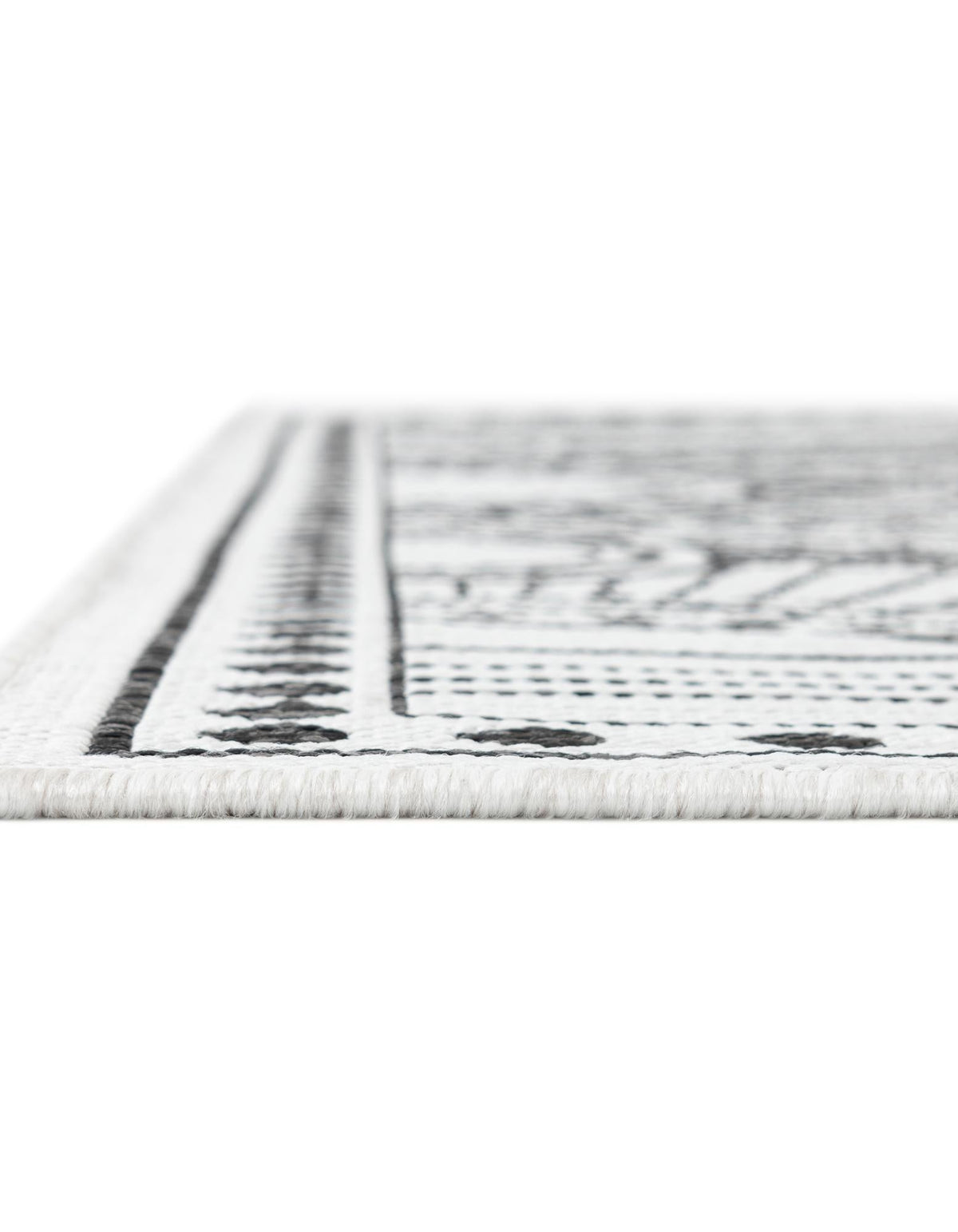Patio Heritage Collection Area Rug -  Asheville Square White and Black  lifestyle 142