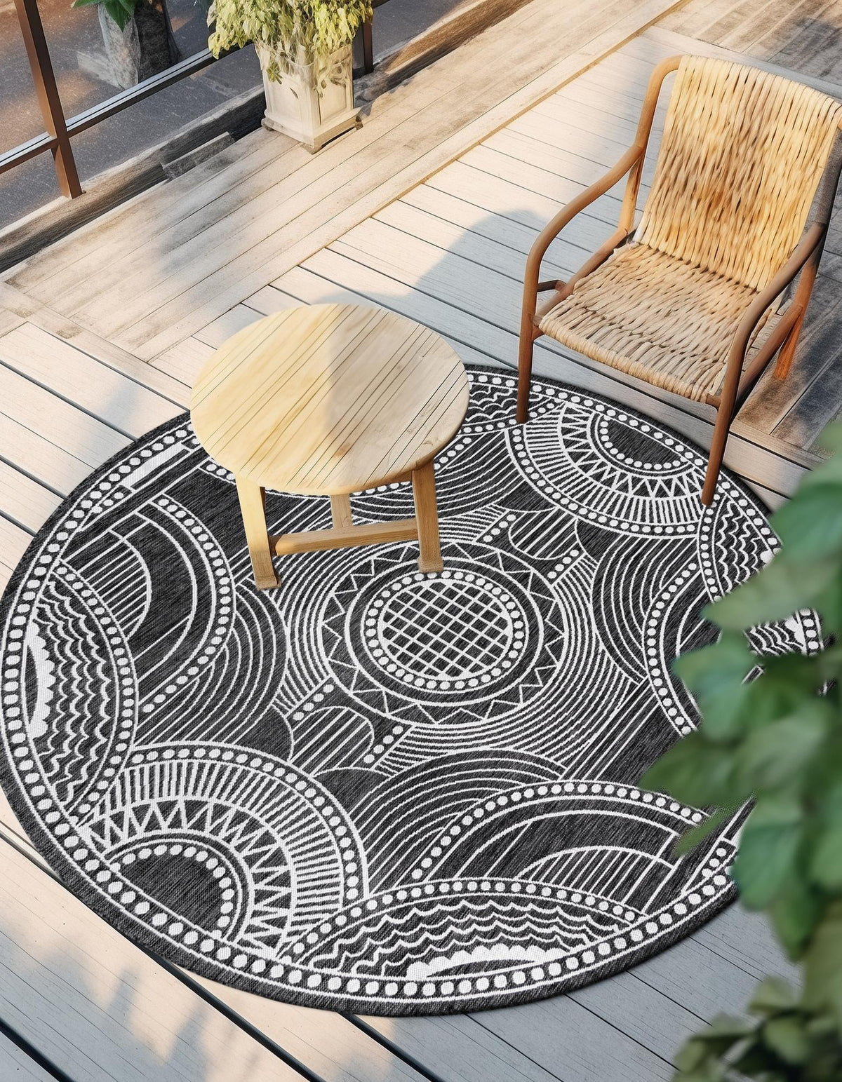 Patio Heritage Collection Area Rug -  Asheville Round Black and White  lifestyle 134