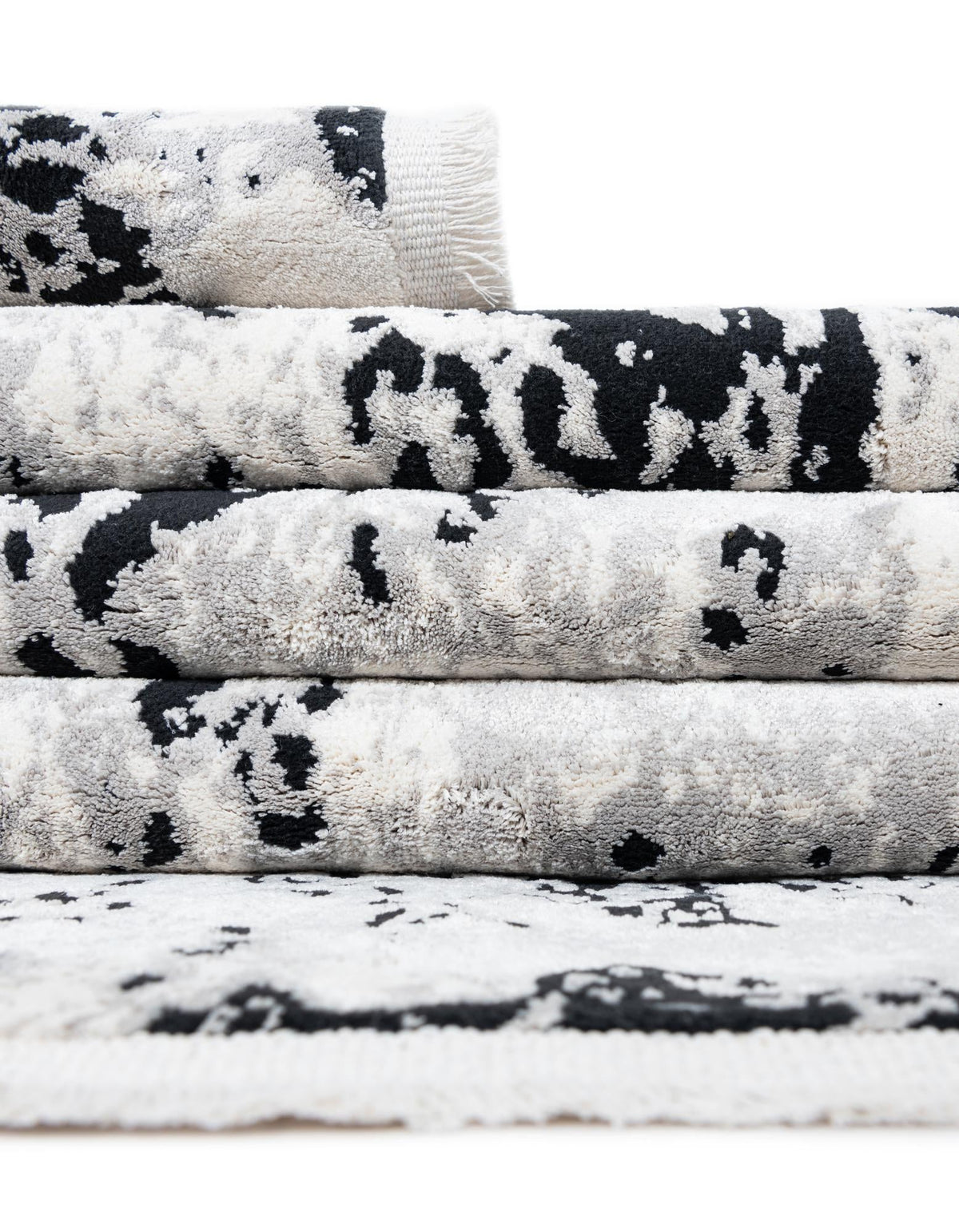 Roma Elegance Collection Area Rug -  Capitolino Rectangle Black and White  lifestyle 14