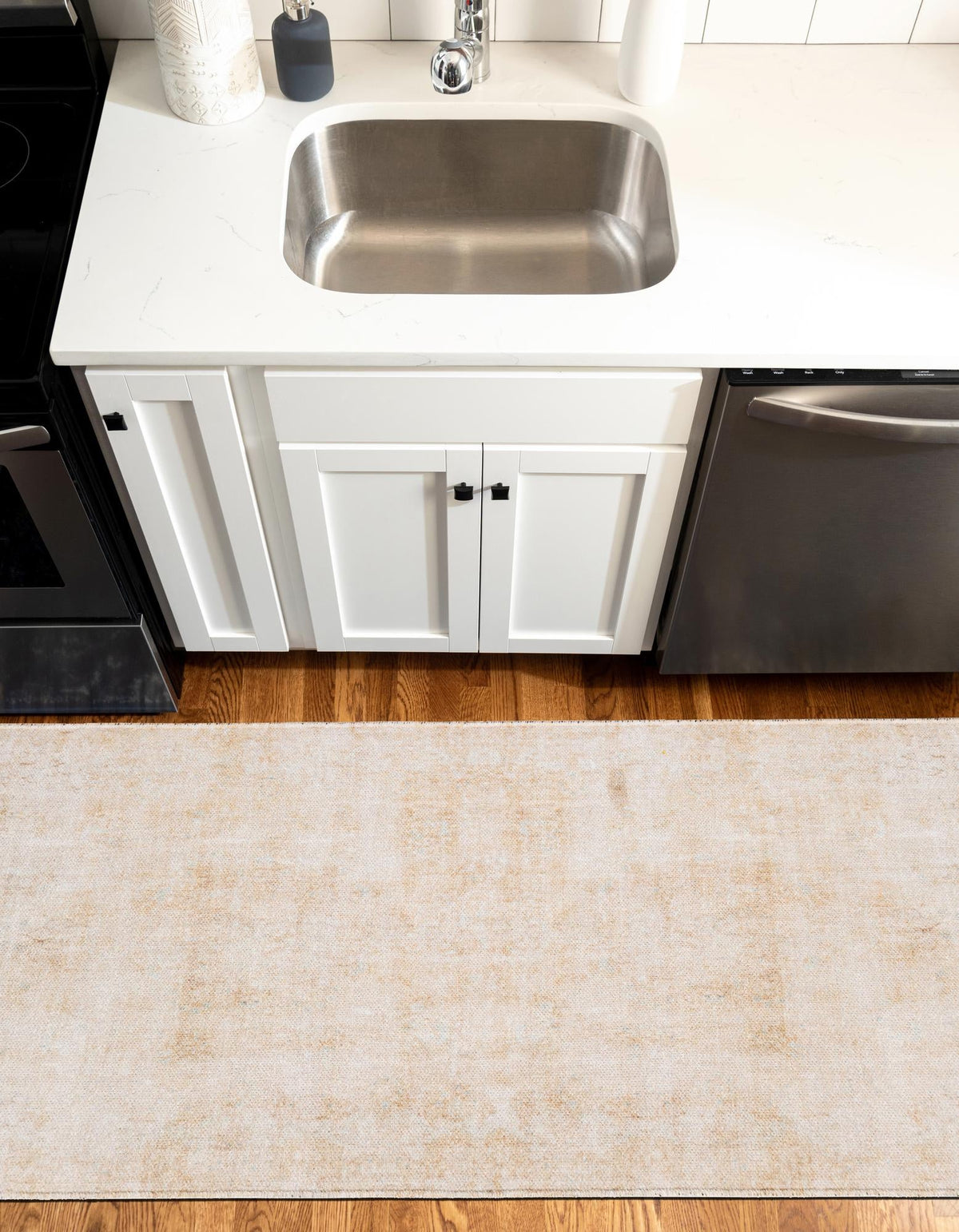 Bazaar Chic Collection Area Rug -  Agadir Runner Ivory  lifestyle 26