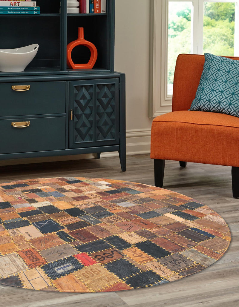 Havana Hide Patchwork Collection Area Rug - Cienfuegos Round Black and Brown  lifestyle 3