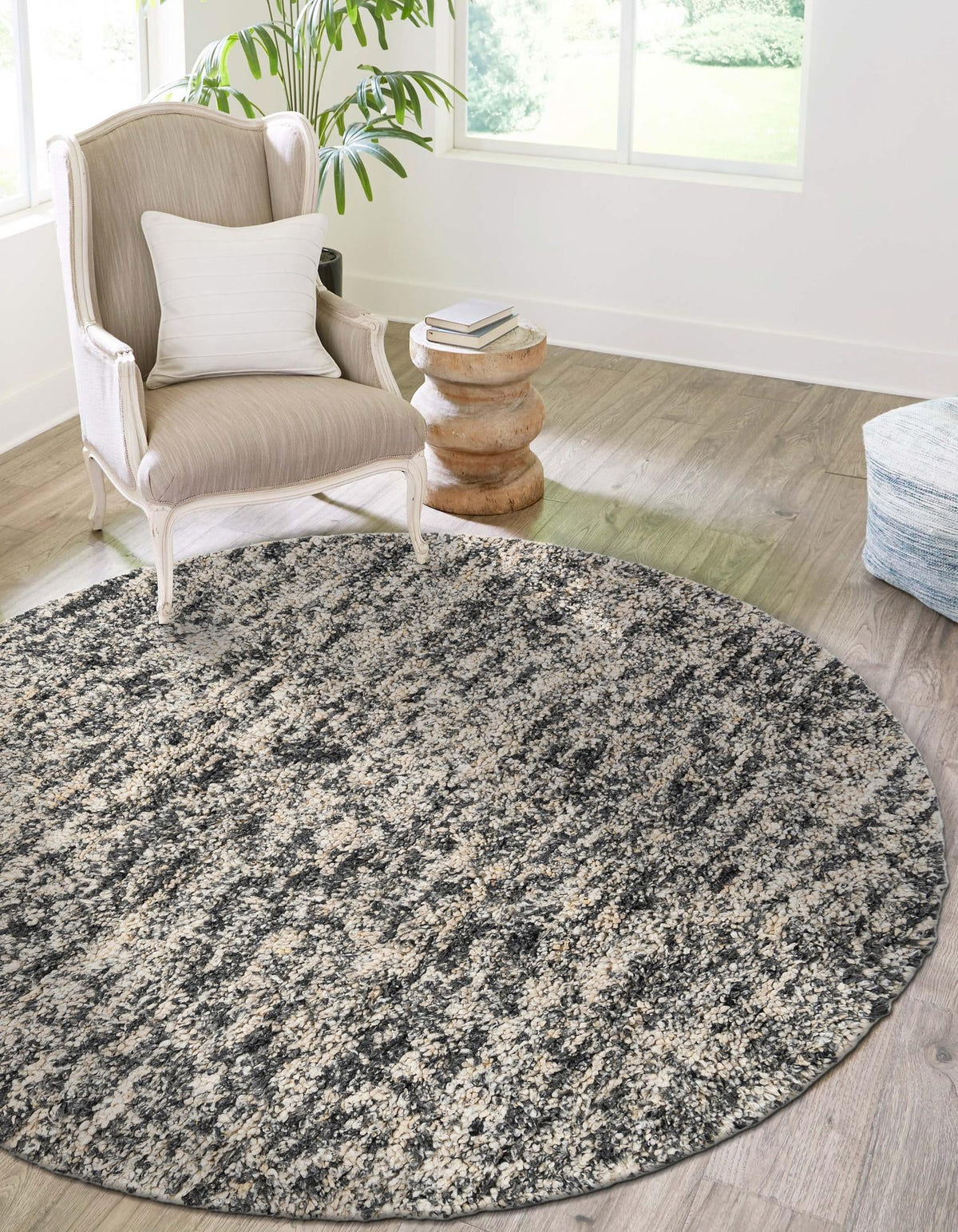 Wellington Luxe Shag Collection Area Rug - Kapiti Round Salt and Pepper  lifestyle 95