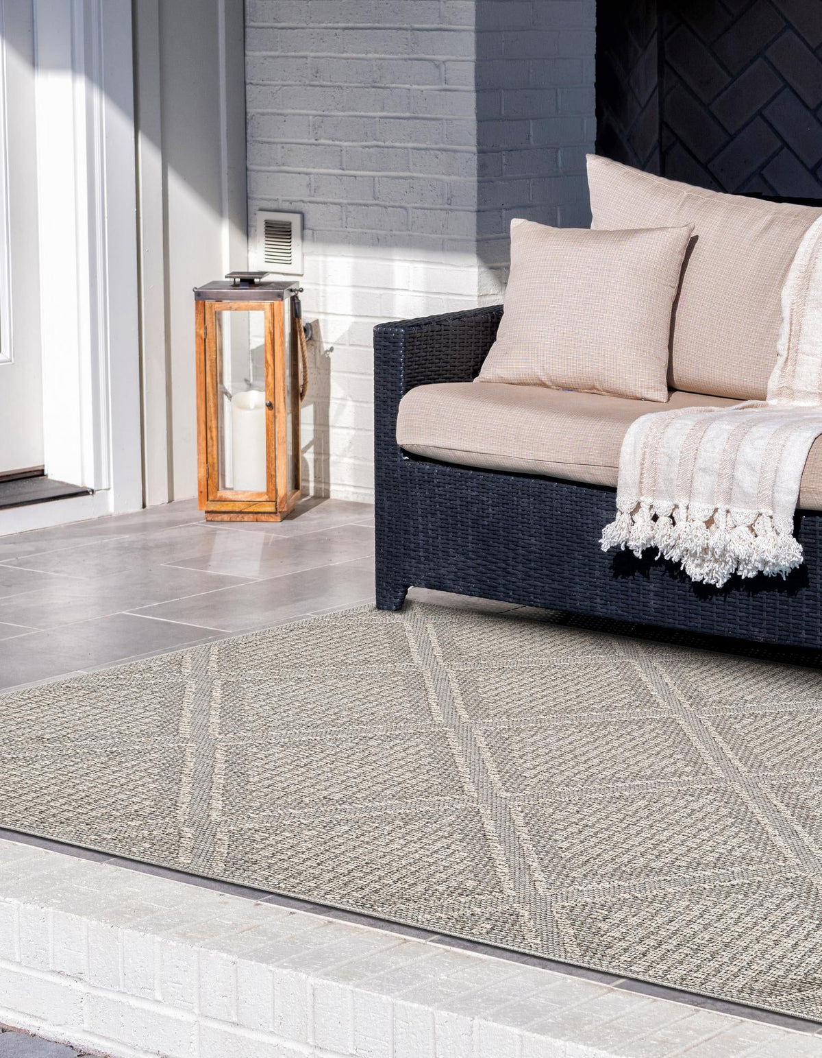 Seaside Lattice Collection Area Rug -  Eden Rectangle Light Gray  lifestyle 7