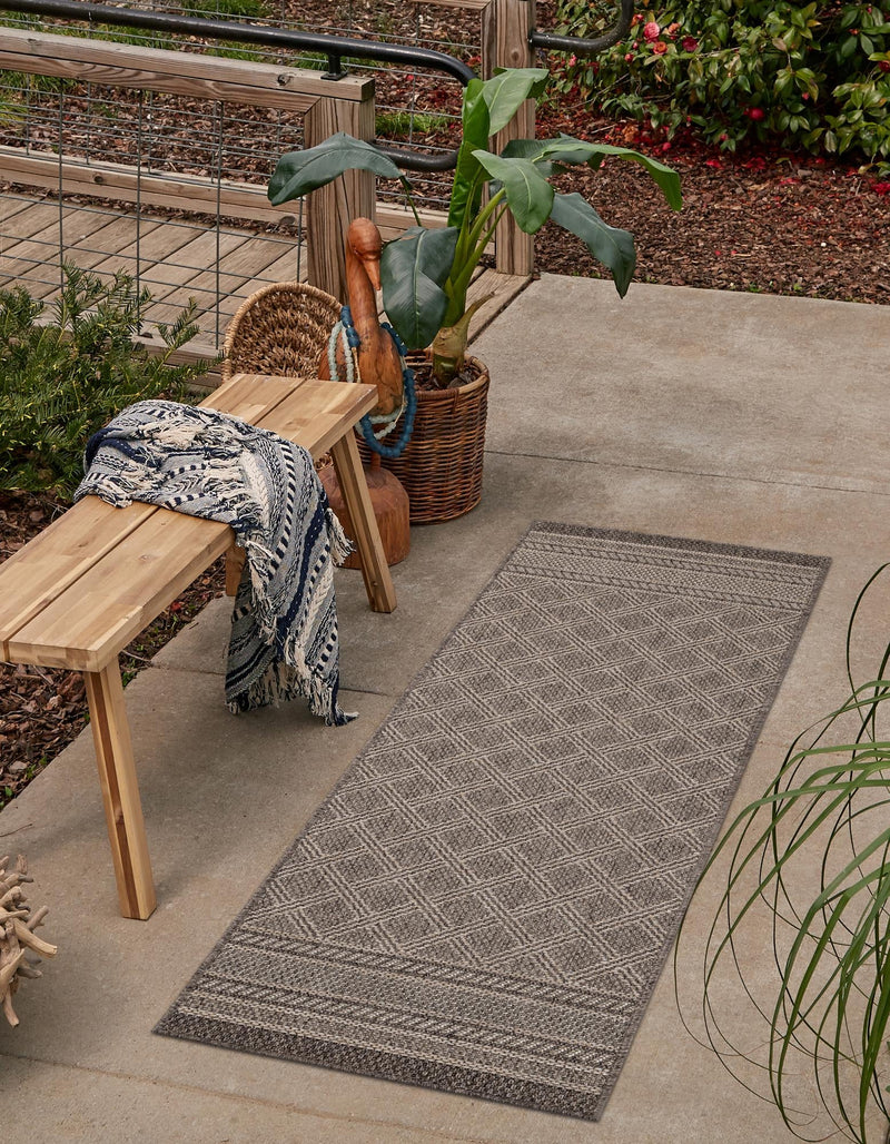 Seaside Lattice Collection Area Rug - Savannah Runner Chocolate Brown  lifestyle 63