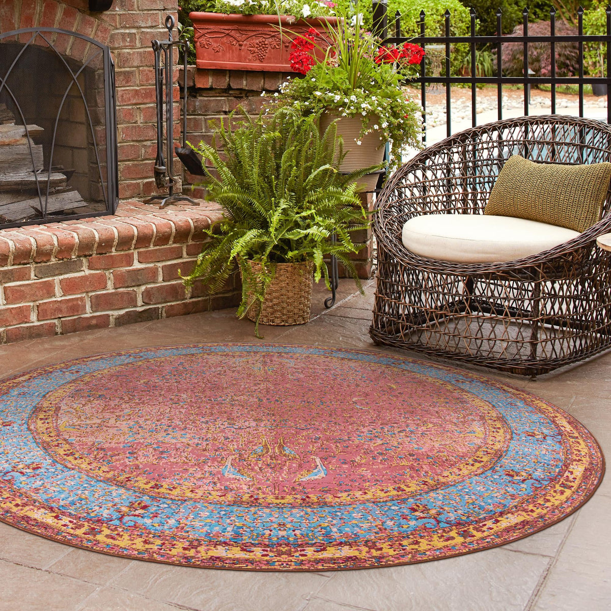 Patio Elegance Collection Area Rug -  Serenity Round Vintage Salmon Coral  lifestyle 67