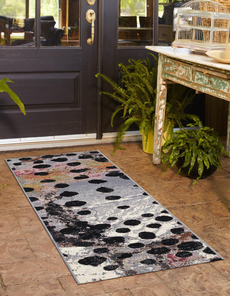 Urban Terrace Collection Area Rug -  Piazza Runner White and Black  lifestyle 53