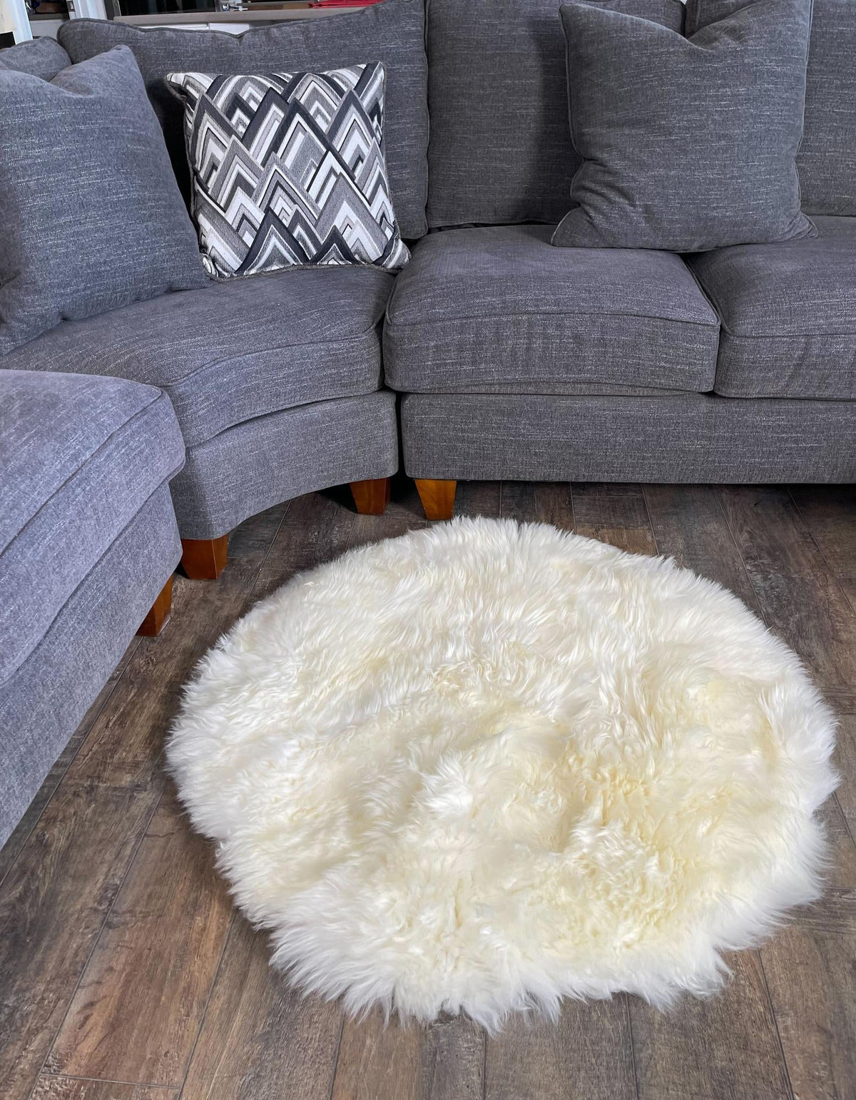 Lambskin Haven Collection Area Rug - Fleeceville Round White  lifestyle 4