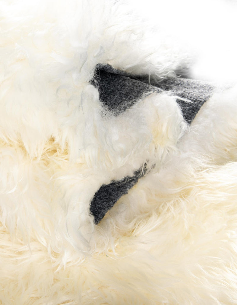 Lambskin Haven Collection Area Rug - Fleeceville Round White  lifestyle 39