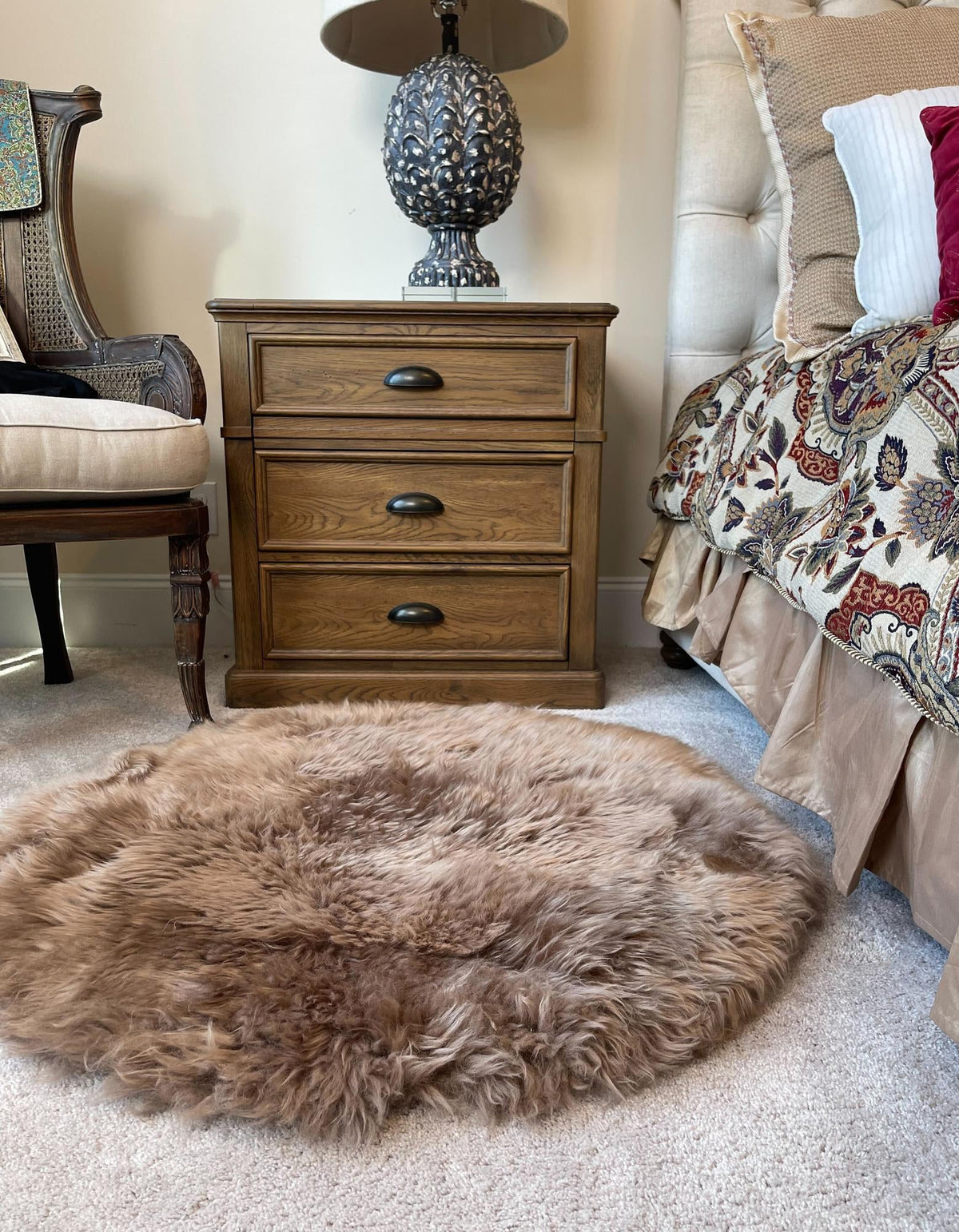 Lambskin Haven Collection Area Rug - Fleeceville Round Beige  lifestyle 16
