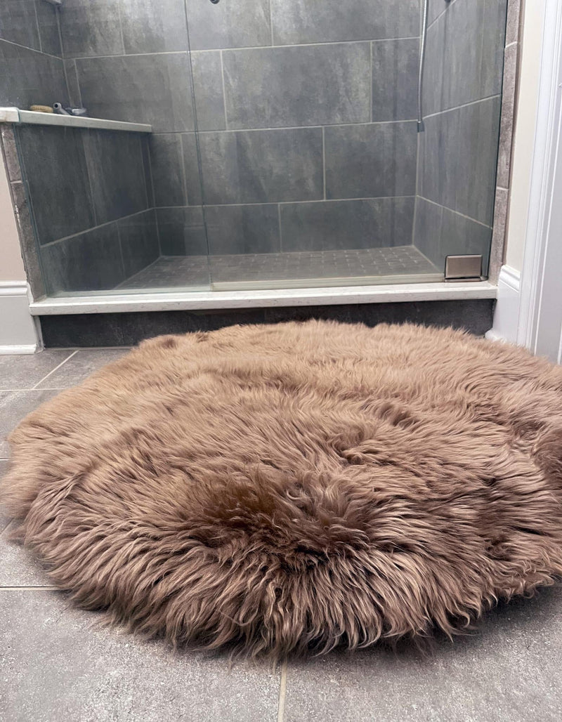 Lambskin Haven Collection Area Rug - Fleeceville Round Beige  lifestyle 30