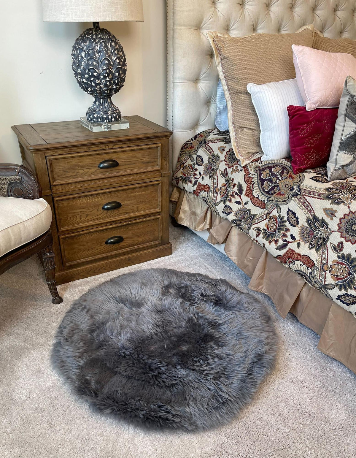 Lambskin Haven Collection Area Rug - Fleeceville Round Gray  lifestyle 18