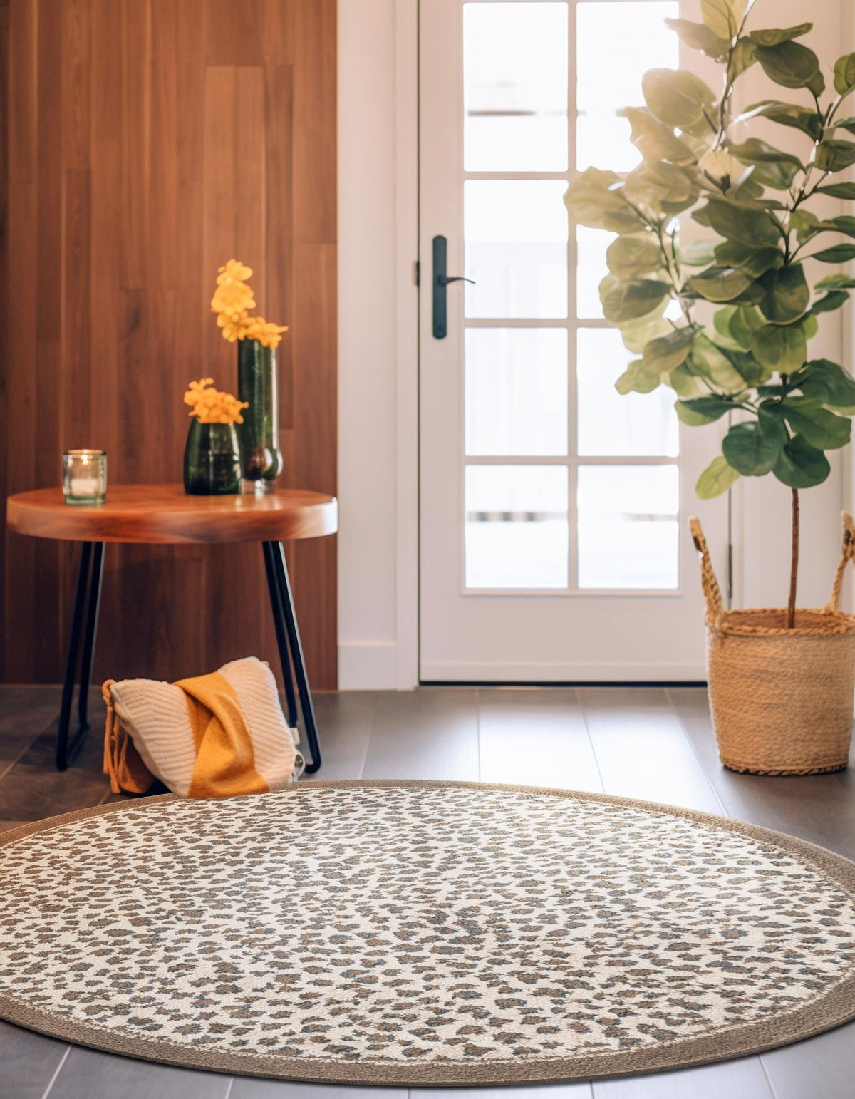 Savannah Sojourn Collection Area Rug - Serengeti Round Brown  lifestyle 83