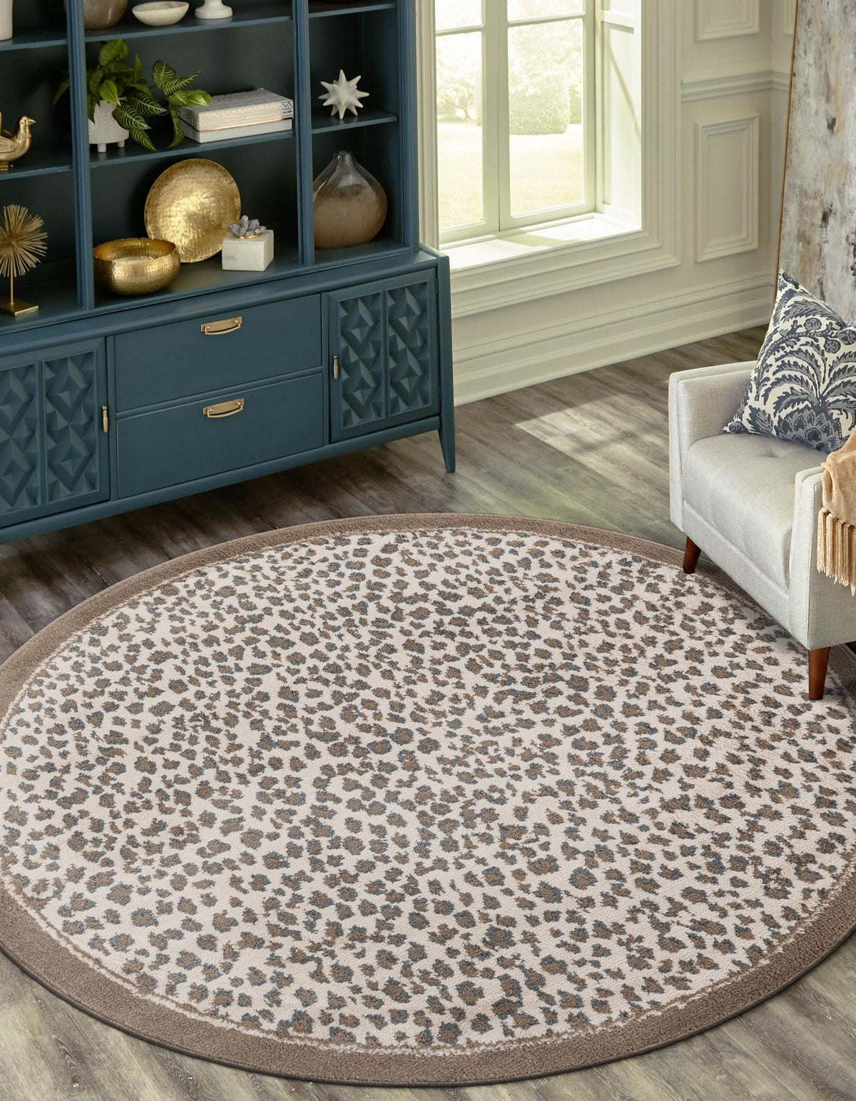 Savannah Sojourn Collection Area Rug - Serengeti Round Brown  lifestyle 93