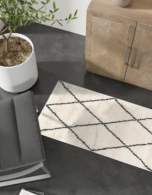 Zouina Berber Wool Collection Area Rug - Atlas Runner Ivory and Black  lifestyle 37