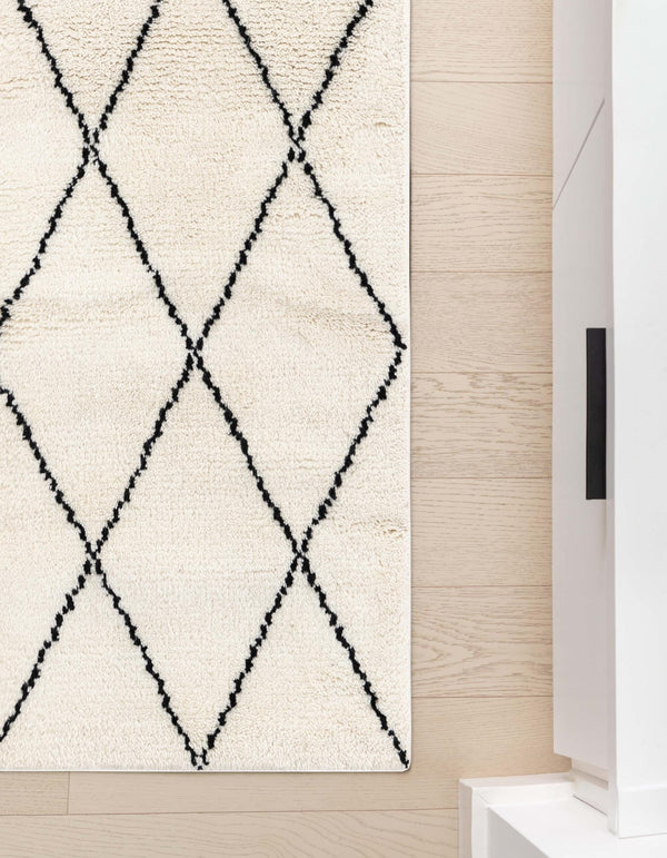 Zouina Berber Wool Collection Area Rug - Atlas Runner Ivory and Black  lifestyle 53