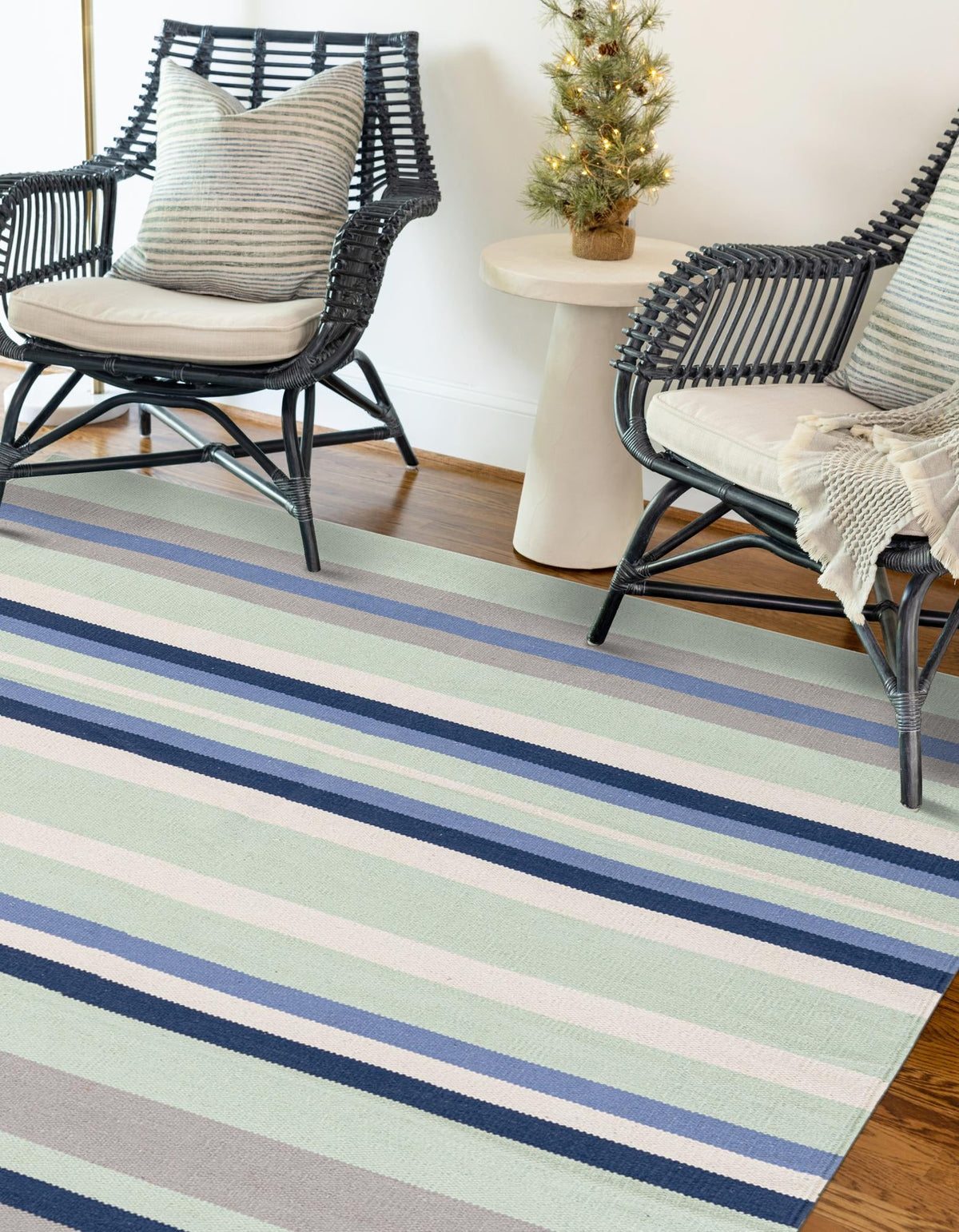 Coastal Stripe Dhurrie Collection Area Rug - Seashore Rectangle Aqua Blue and Gray  lifestyle 10