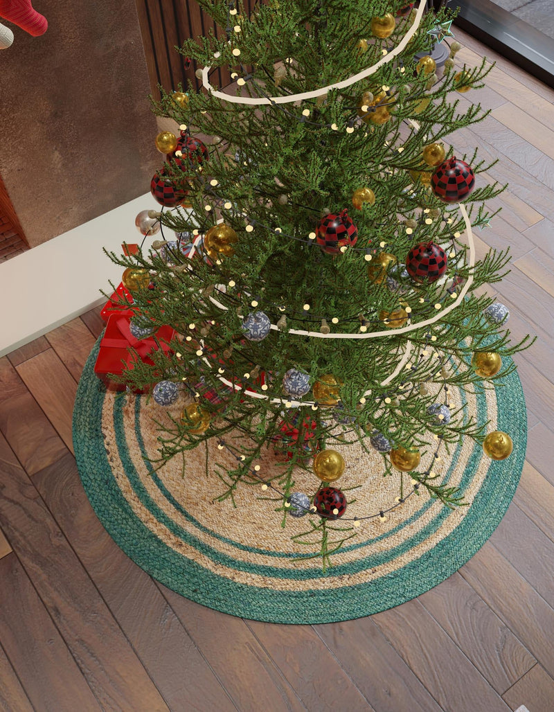 Holiday Hearth Rugs Collection Area Rug - Yuletide Round Natural and Green  lifestyle 15