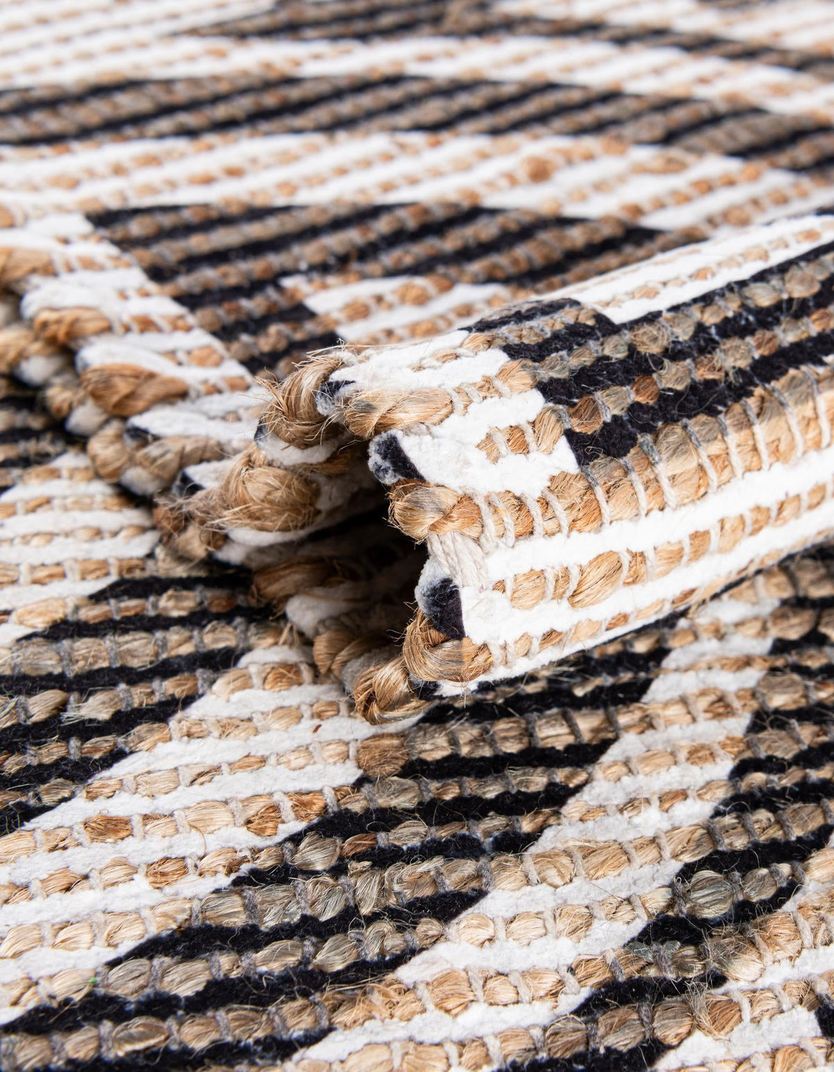 Desert Weave Jute Collection Area Rug -  Thar Rectangle Black and Ivory  lifestyle 32