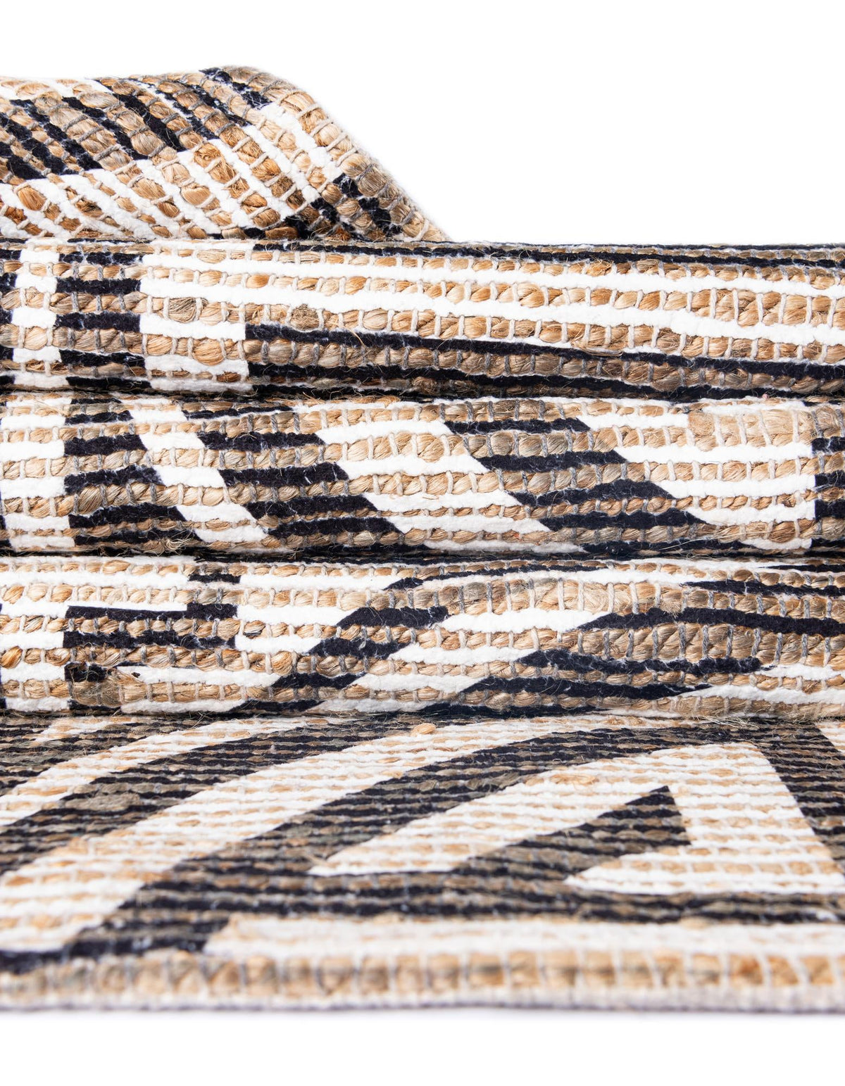 Desert Weave Jute Collection Area Rug -  Thar Rectangle Black and Ivory  lifestyle 56