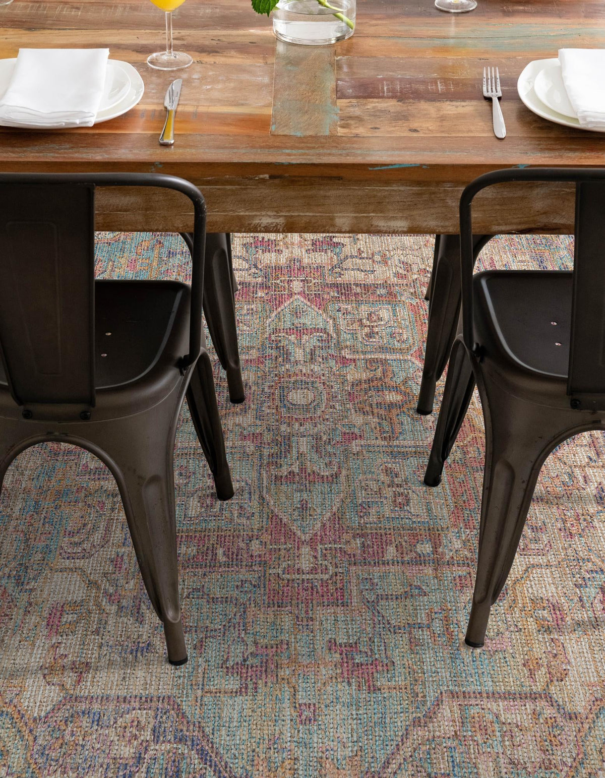 Savannah Threads Collection Area Rug -  Karoo Rectangle Antique Red and Blue  lifestyle 12