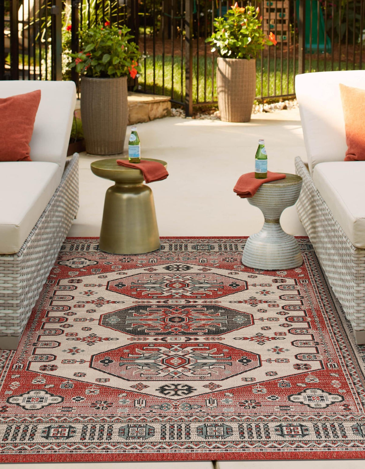 Patio Heritage Collection Area Rug - Veranda Rectangle Multi  lifestyle 3