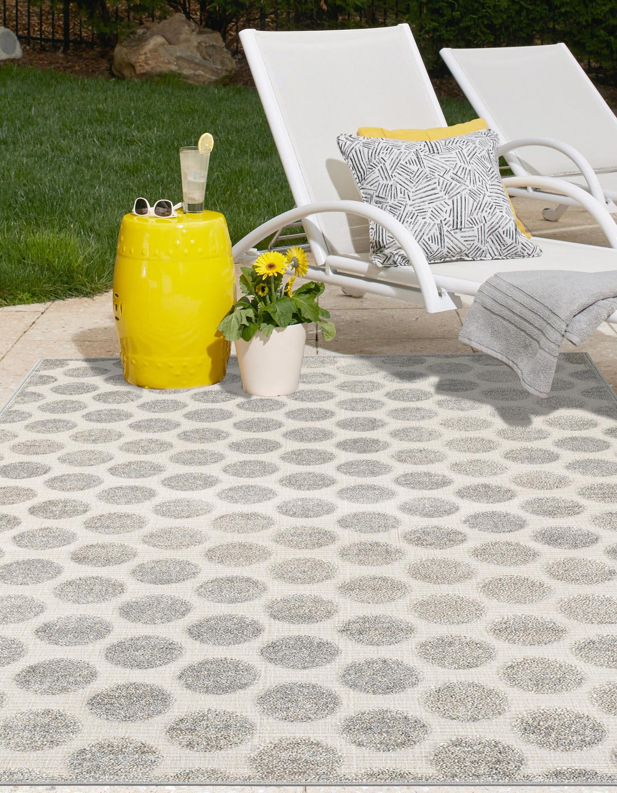 Catalina Cove Outdoor Collection Area Rug -  Capistrano Rectangle Gray  lifestyle 29