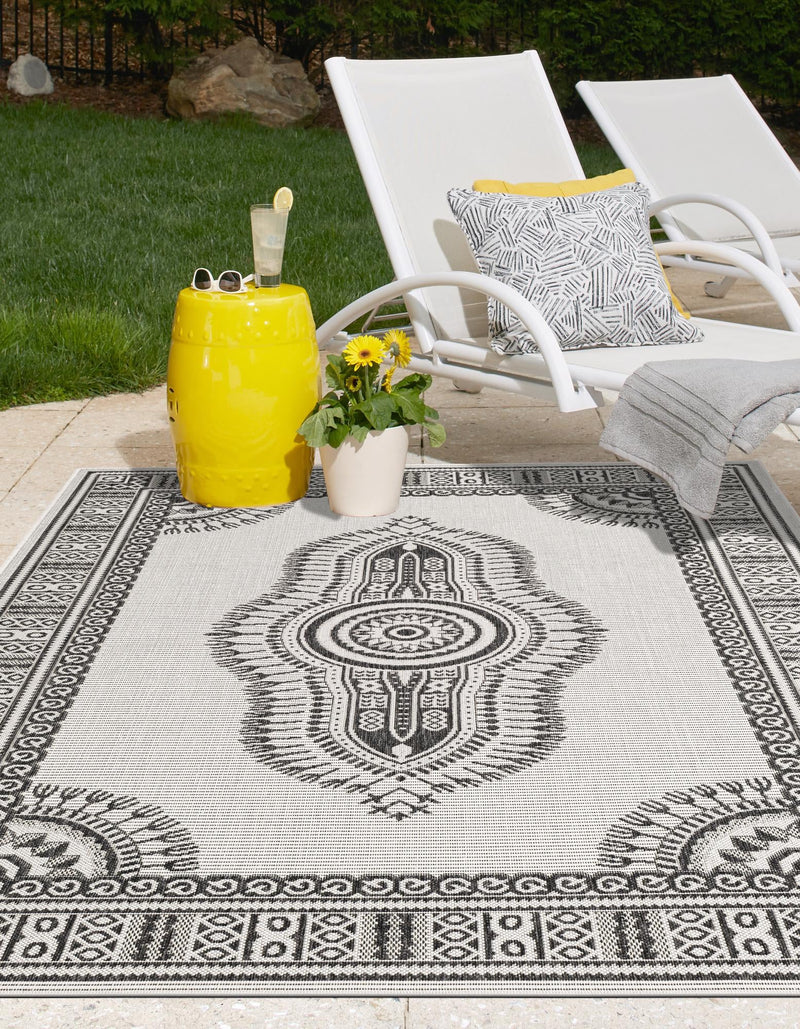 Patio Heritage Collection Area Rug -  Biloxi Rectangle White and Black  lifestyle 5
