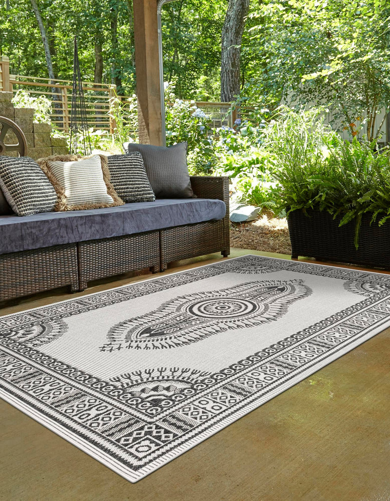 Patio Heritage Collection Area Rug -  Biloxi Rectangle White and Black  lifestyle 21