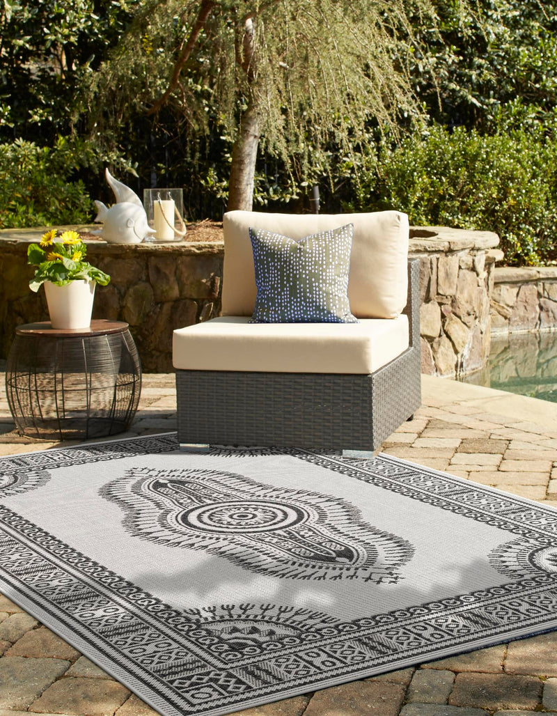 Patio Heritage Collection Area Rug -  Biloxi Rectangle White and Black  lifestyle 29