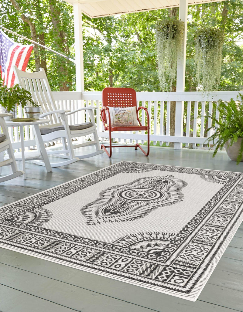 Patio Heritage Collection Area Rug -  Biloxi Rectangle White and Black  lifestyle 33