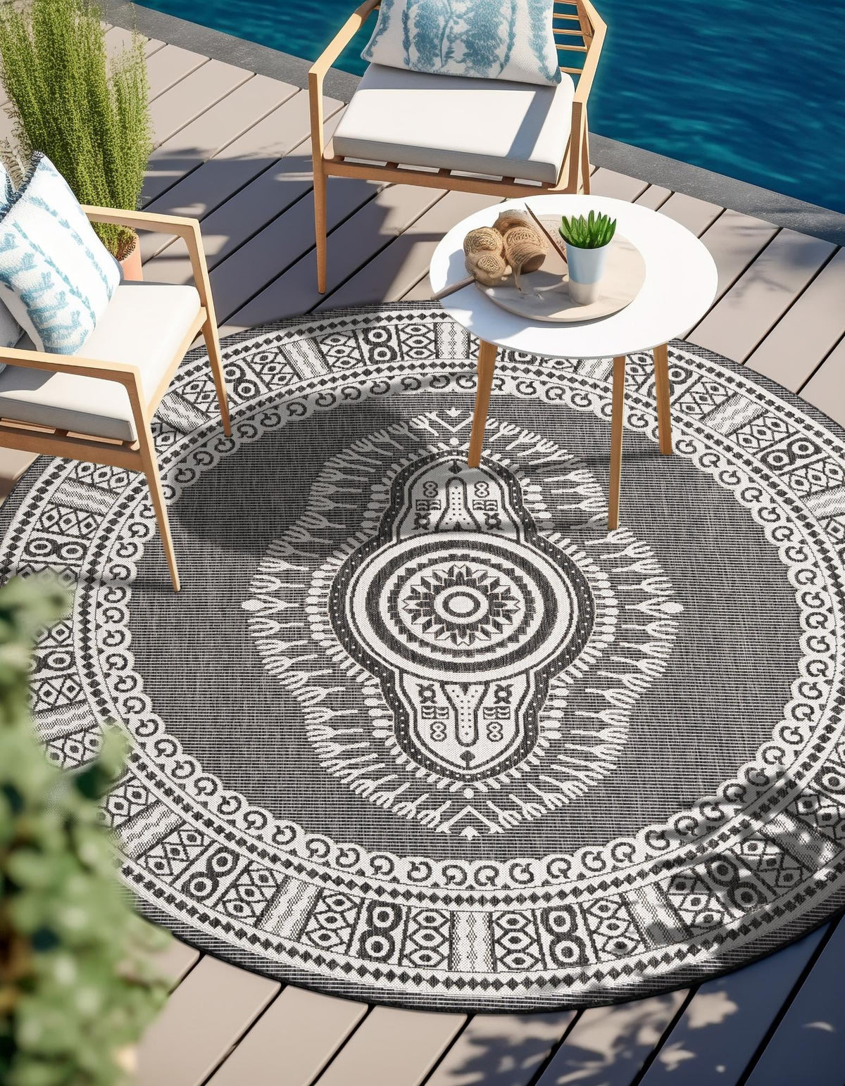 Patio Heritage Collection Area Rug -  Biloxi Round Black and White  lifestyle 45