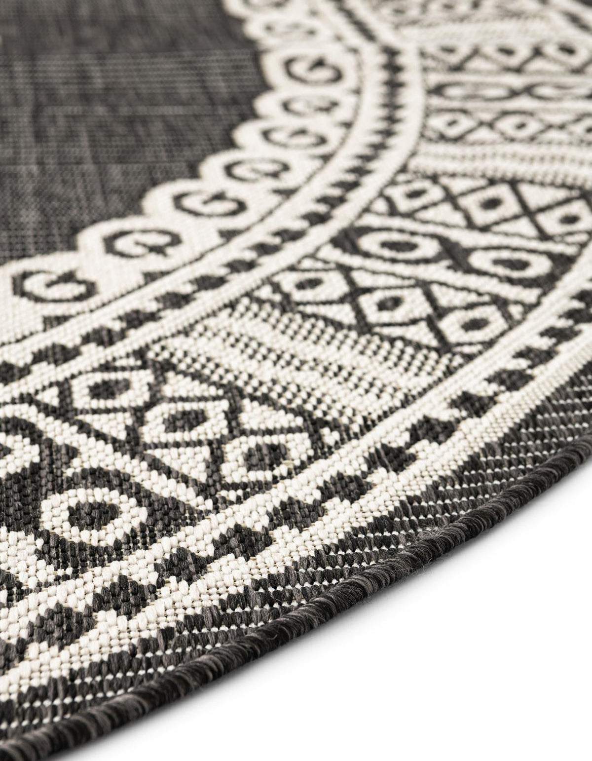 Patio Heritage Collection Area Rug -  Biloxi Round Black and White  lifestyle 172