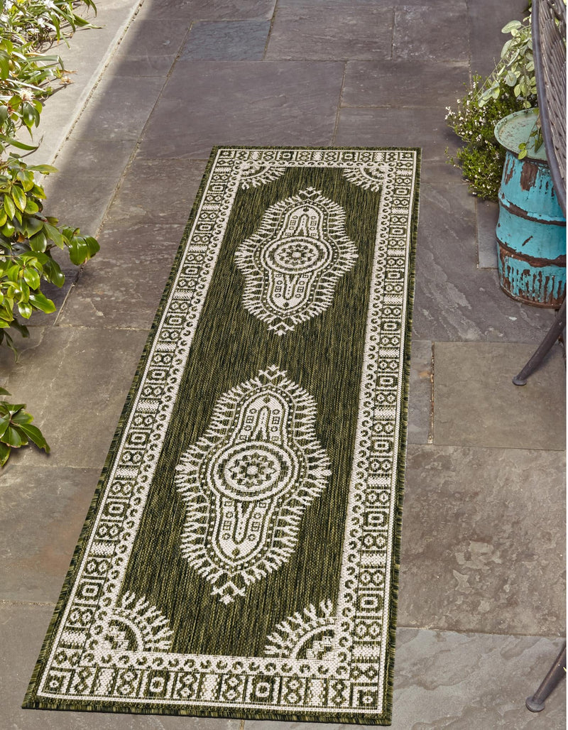 Patio Heritage Collection Area Rug -  Biloxi Runner Green  lifestyle 77