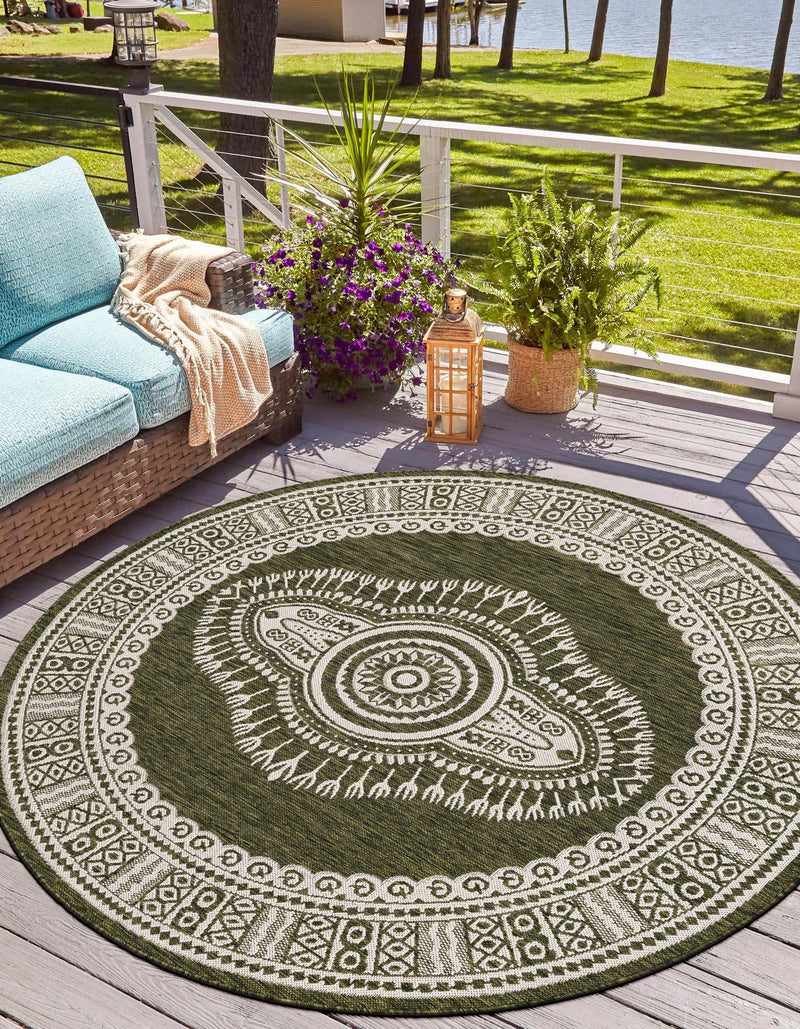 Patio Heritage Collection Area Rug -  Biloxi Round Green  lifestyle 75