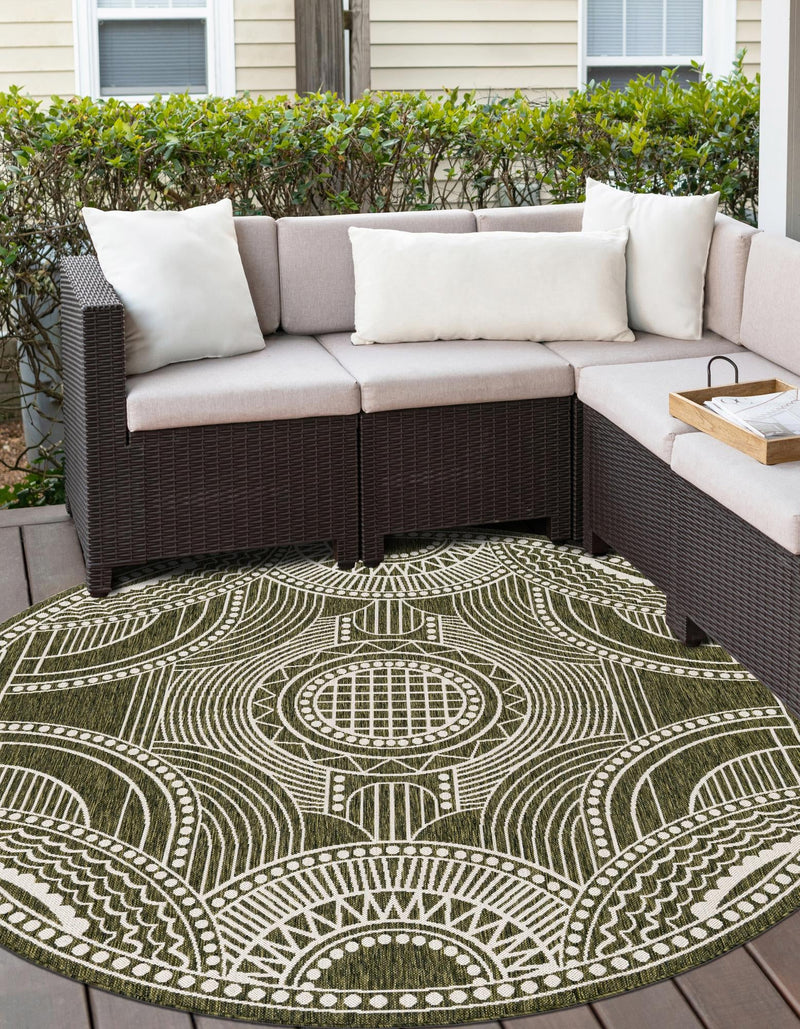 Patio Heritage Collection Area Rug -  Asheville Round Green  lifestyle 49