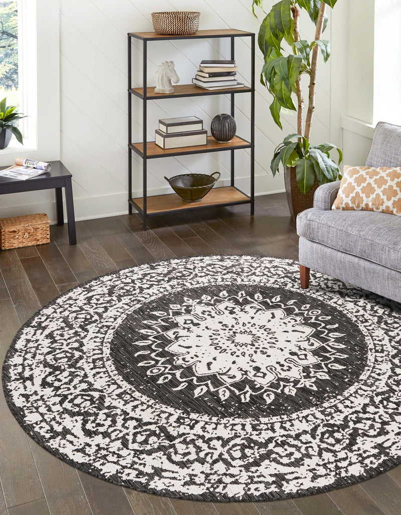 Patio Heritage Collection Area Rug -  Lafayette (Black and White) Round Black and White  lifestyle 27