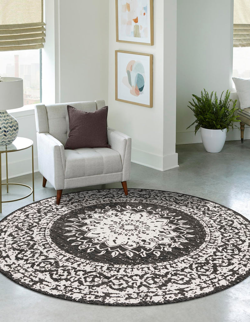 Patio Heritage Collection Area Rug -  Lafayette (Black and White) Round Black and White  lifestyle 33